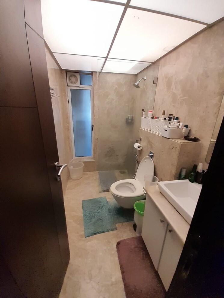 Master Bedroom, dheeraj-celestial 2 Bedroom 900 Sq.Ft. Apartment In Bandra West Mumbai 8066747