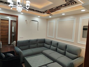 Team Area in 3 BHK Builder Floor at Mahavir Enclave 1 – for Sale