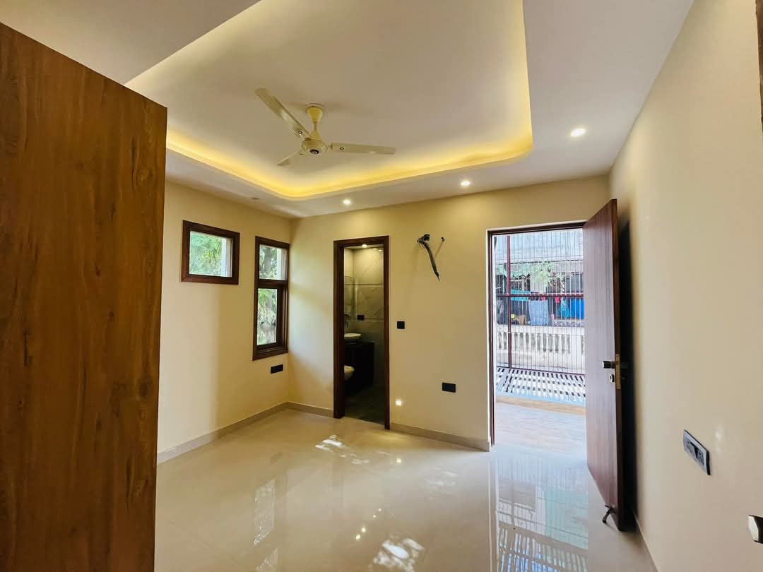 3 BHK + Extra Room Builder Floor For Sale in 3bhk Builder Floor 