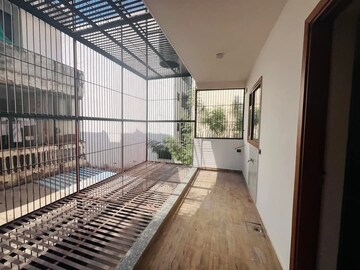 Balcony in 3 BHK Builder Floor at Sector 43 – for Sale