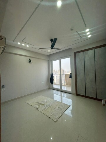 Room in 3 BHK Apartment at Tata Eureka Park, Sector 150 – for Sale