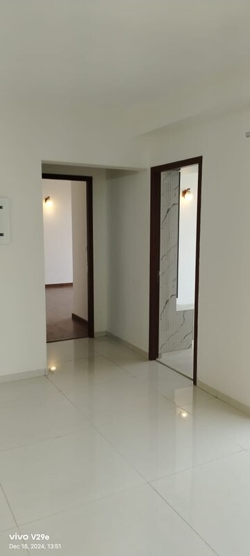 Room in 3 BHK Apartment at Shapoorji Pallonji Joyville Gurgaon, Sector 102 – for Rent