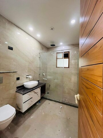 Attached Bathroom in 4 BHK Builder Floor at Sector 42 – for Sale