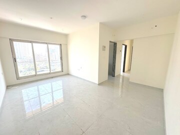 2 BHK Apartment For Rent in Omkar Signet, Malad East