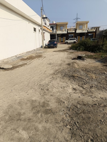 Parking in 2 BHK Independent House at Gaurabagh – for Sale
