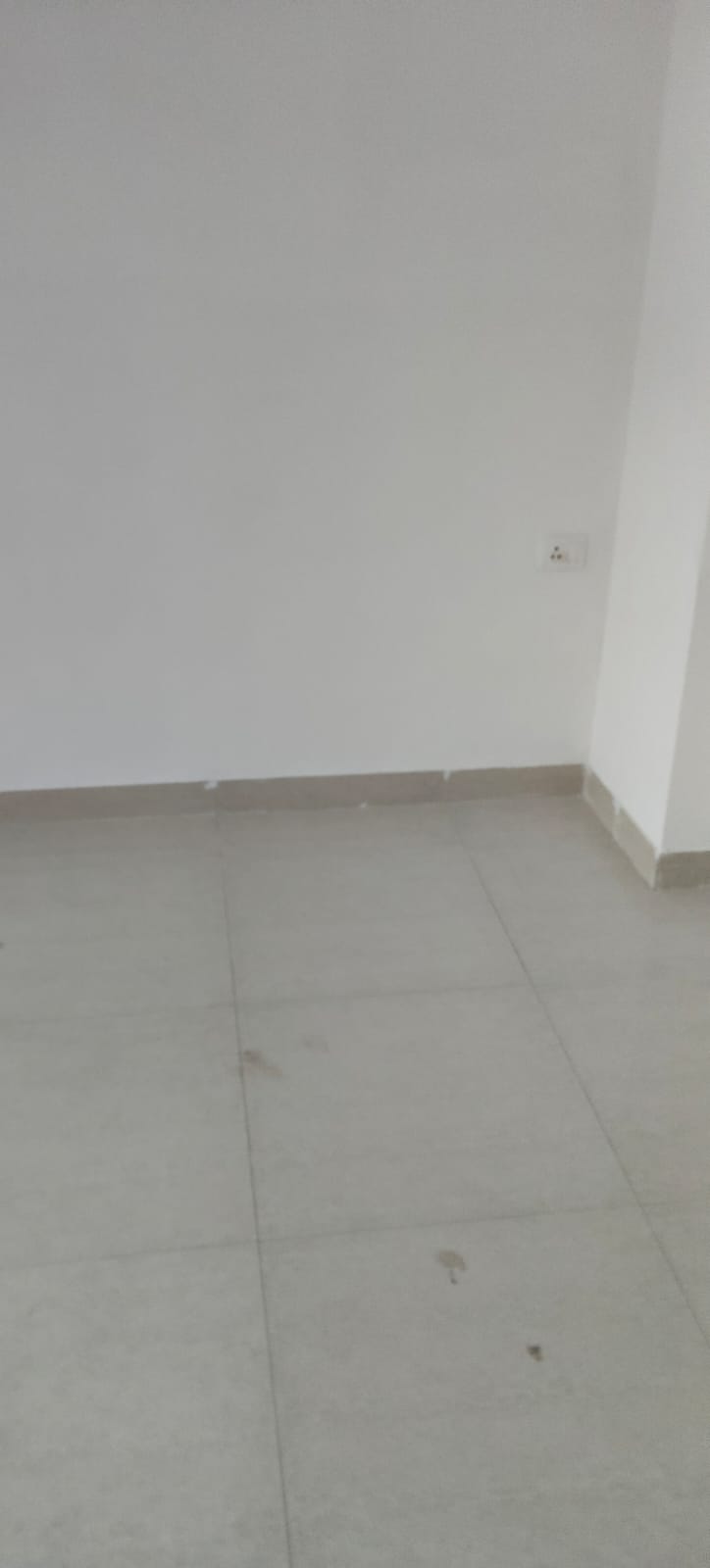 2 BHK Apartment For Sale in Shree Vardhman Green Court