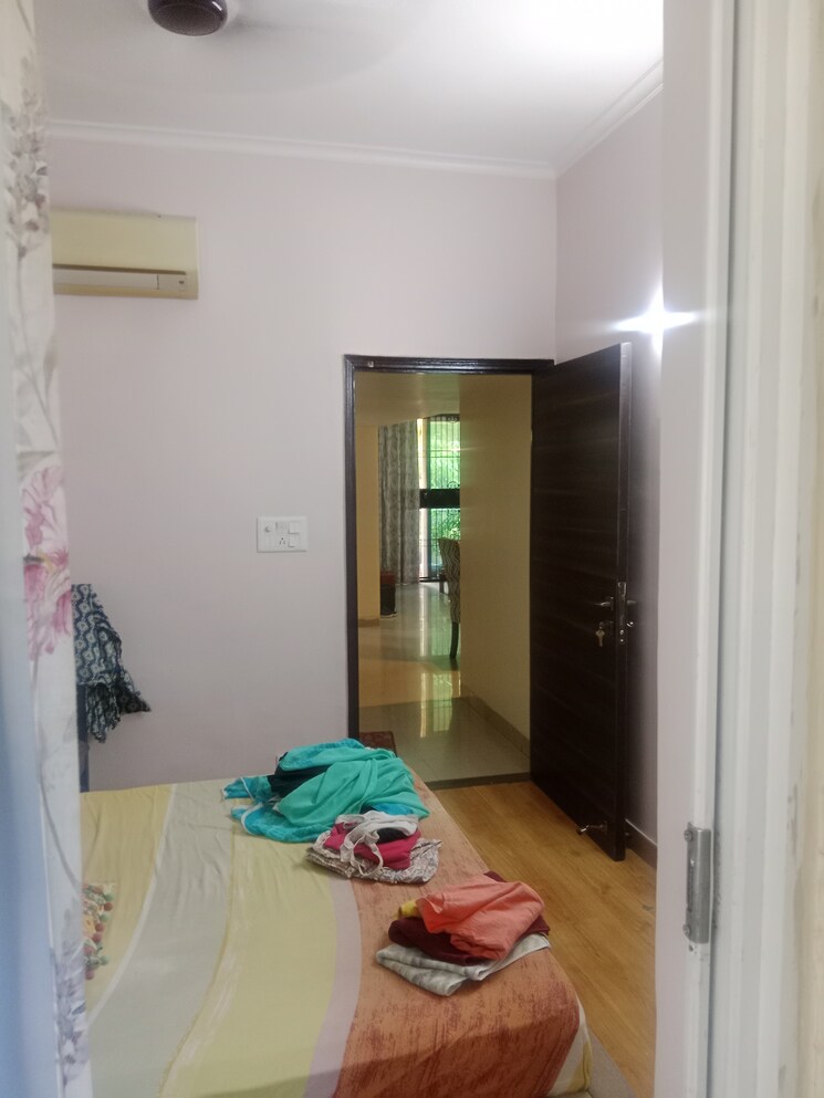 Bedroom, smart-world-orchard 3 Bedroom 1630 Sq.Ft. Apartment In Sector 61 Gurgaon 8066900