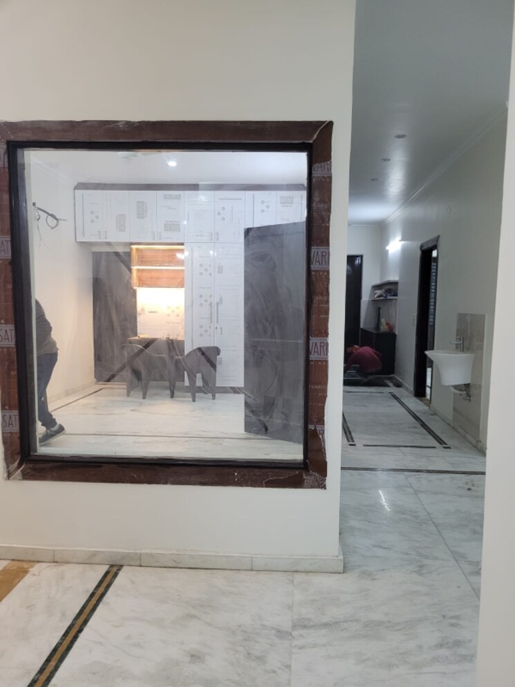 Room, sector 21a 4 Bedroom 500 Sq.Yd. Villa In Sector 21a Faridabad 8066899