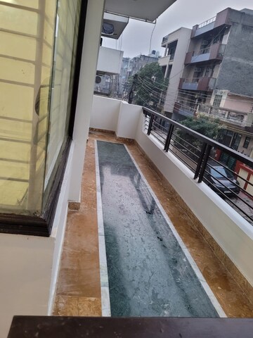 Balcony in 4 BHK Villa at Sector 21a – for Rent