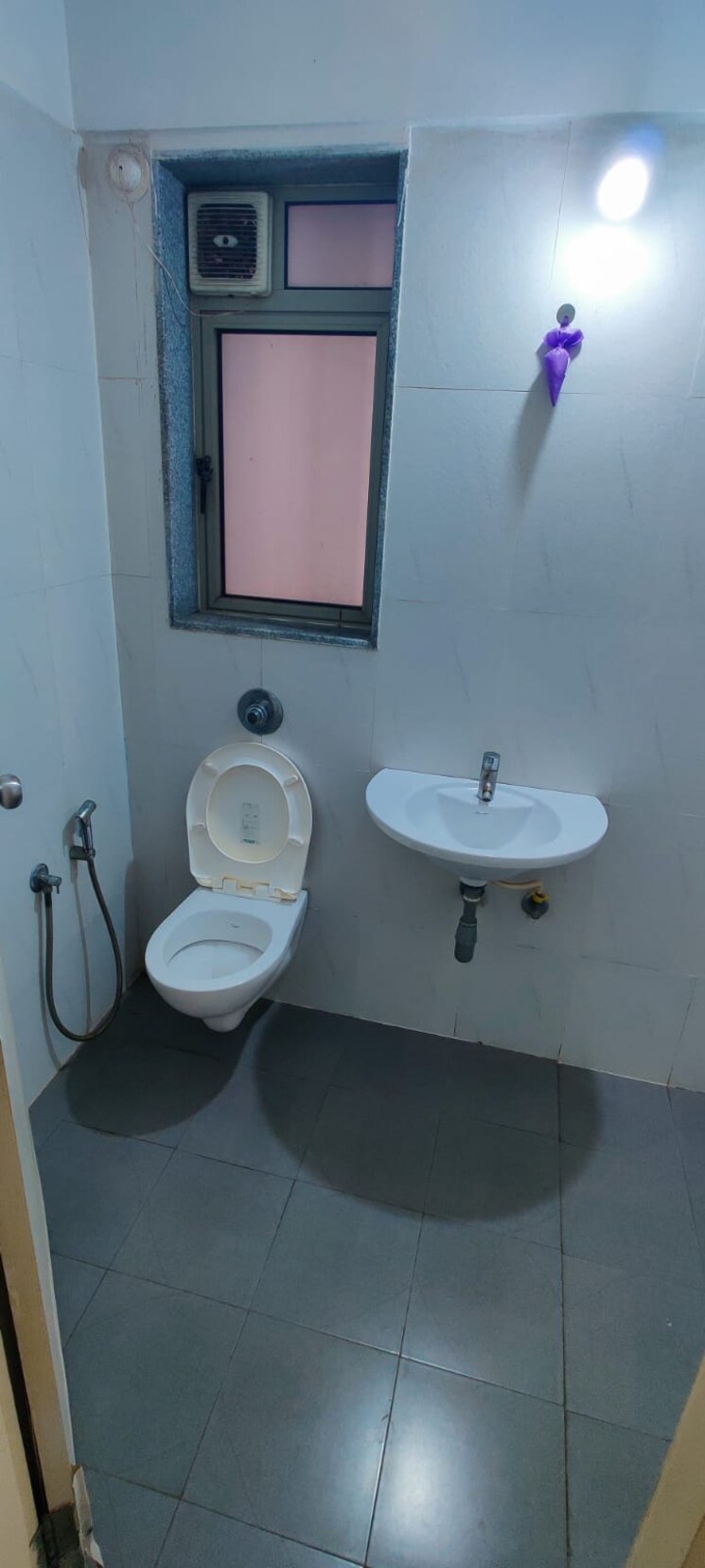 Bathroom, lodha-palava-casa-rio-caspiana 2 Bedroom 909 Sq.Ft. Apartment In Dombivli East Thane 8066922