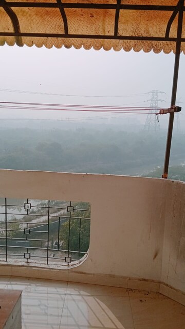 Furnished Amenities in 3 BHK Apartment at Sector 11 Dwarka – for Rent