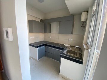 2 BHK Apartment For Rent in Tata Eureka Park, Sector 150