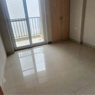 Room in 2 BHK Builder Floor at Tata Eureka Park, Sector 150 – for Rent