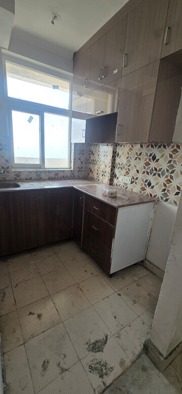 Kitchen in 2.5 BHK Apartment at Amrapali Riverview, Amrapali Leisure Valley – for Rent