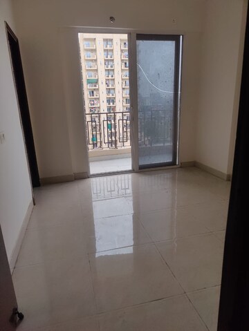 Building Lobby in 2 BHK Apartment at Signature Global Orchard Avenue, Sector 93 – for Rent