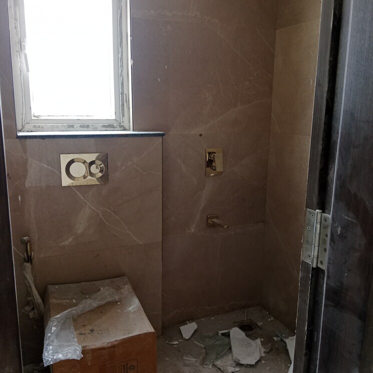 Bathroom, smart-world-orchard 3 Bedroom 1630 Sq.Ft. Apartment In Sector 61 Gurgaon 8067059