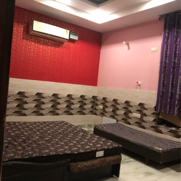 Bedroom in 2.5 BHK Villa at Sector 21 – for Rent