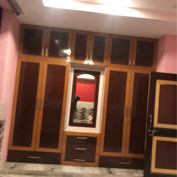 Building Lobby in 2.5 BHK Villa at Sector 21 – for Rent