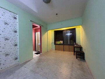 Room in 1 BHK Apartment at Thakkar Apartment, Sanpada – for Sale