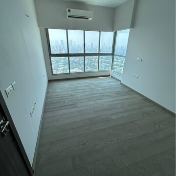 2 BHK Apartment For Sale in Lodha Allura, Worli