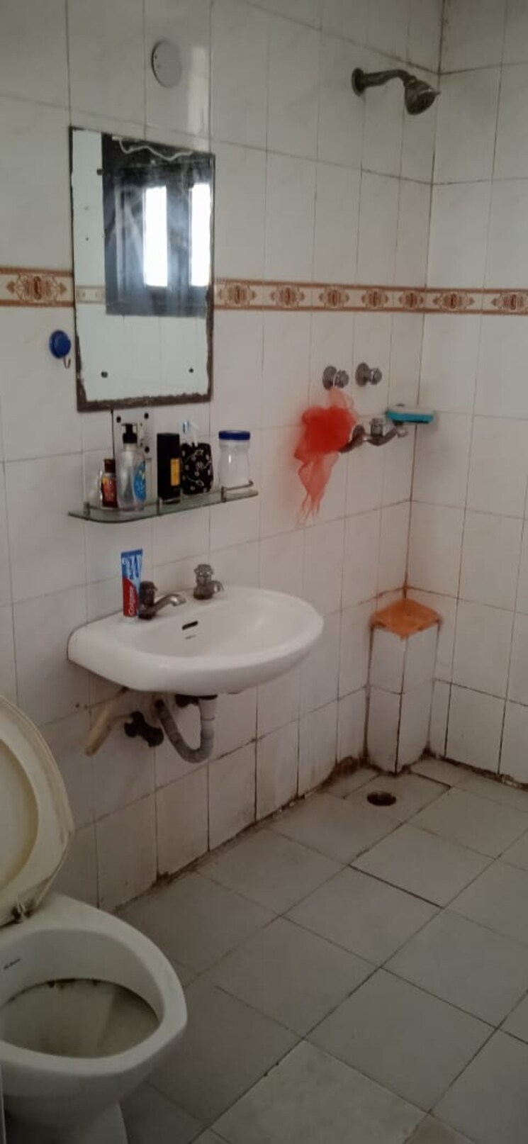 Bathroom, jasminium-apartment 4 Bedroom 3600 Sq.Ft. Apartment In Sector 45 Gurgaon 8067167