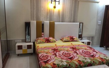 Plot For Sale in Sector 37