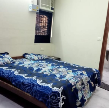 Bedroom in 2.5 BHK Builder Floor at Sector 23 – for Rent