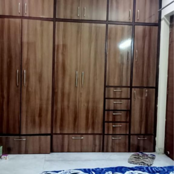 Furnished Amenities in 2.5 BHK Builder Floor at Sector 23 – for Rent