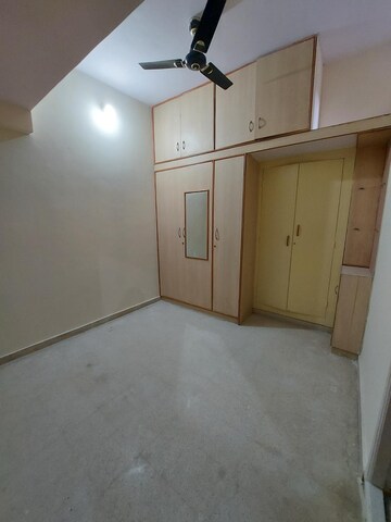 Room in 5 BHK Independent House at Btm Layout – for Sale