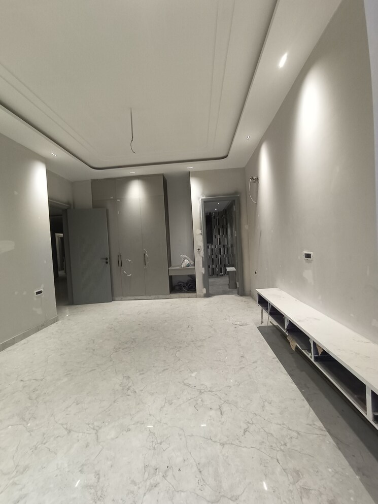 Room, srishti-greenfield-homes 4 Bedroom 3100 Sq.Ft. Builder Floor In Green Fields Colony Faridabad 8067380