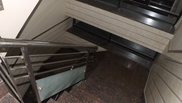 Staircase in 3 BHK Builder Floor at Sector 36 – for Rent