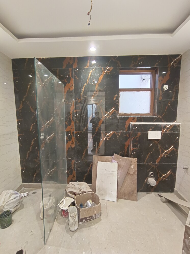 Master Bedroom, srishti-greenfield-homes 4 Bedroom 3100 Sq.Ft. Builder Floor In Green Fields Colony Faridabad 8067414