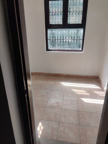 Bathroom in 5 BHK Villa at Sector 25 – for Rent