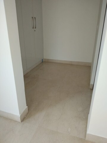 Room in 3.5 BHK Apartment at Puri Emerald Bay, Sector 104 – for Rent
