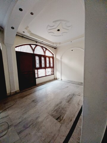 2 BHK Builder Floor For Rent in Laxmi Nagar