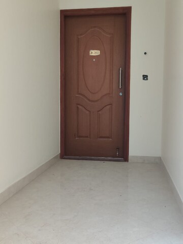 Room in 3 BHK Apartment at S Balan Meenakshi Vrindavan, Hsr Layout – for Sale