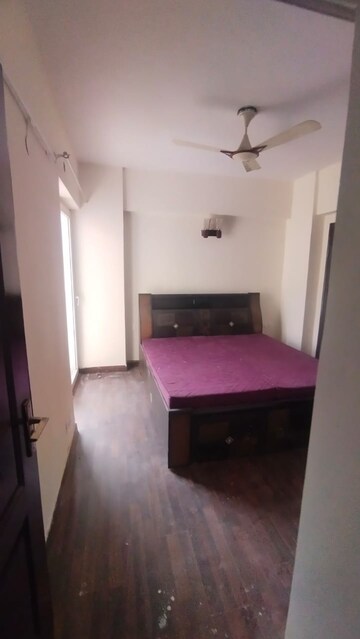 Bathroom in 3 BHK Apartment at Aims Golf City, Sector 75 – for Rent