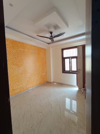 2 BHK Builder Floor For Rent in Vijay Enclave Delhi  8067522