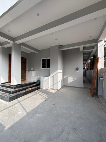 Building Lobby in 6 BHK Independent House at Malsi – for Rent