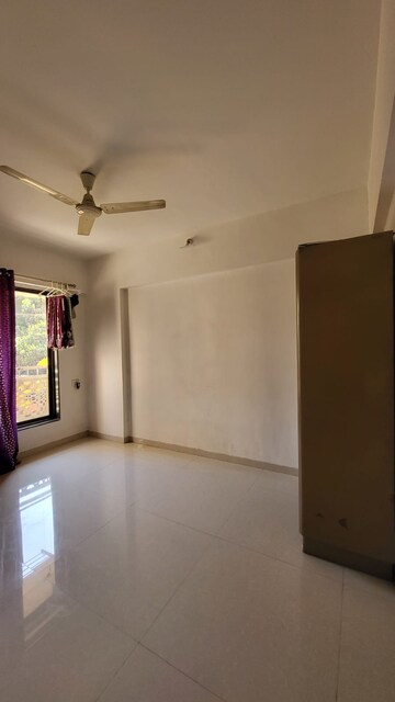 Furnished Amenities in 2 BHK Apartment at Lodha Elite, Dombivli East – for Rent
