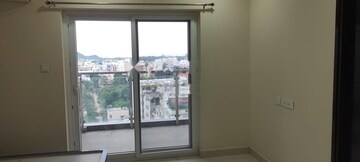 Room in 5 BHK Apartment at Vasavi Usharam Integra, Tolichowki – for Rent