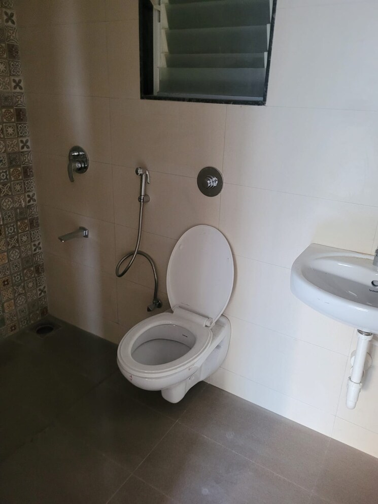 Bathroom, ravima-newton-homes 3 Bedroom 864 Sq.Ft. Apartment In Hadapsar Pune 8067667