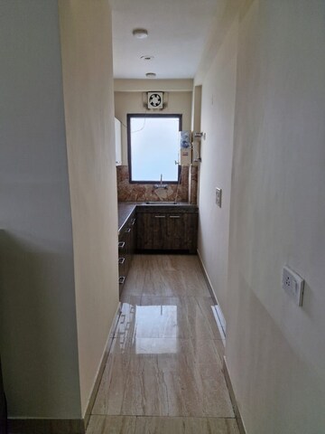 Building Lobby in 1 BHK Builder Floor at Ansal Florence Super, Sector 57 – for Rent
