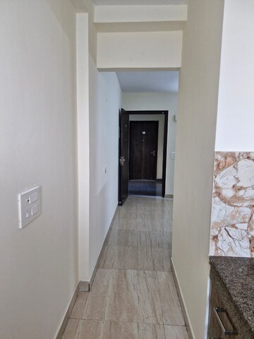 Building Lobby in 1 BHK Builder Floor at Ansal Florence Super, Sector 57 – for Rent