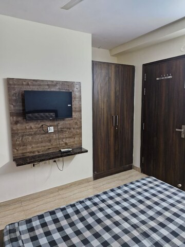 Bedroom in 1 BHK Builder Floor at Ansal Florence Super, Sector 57 – for Rent