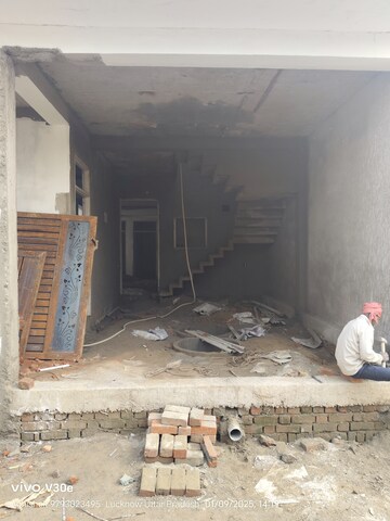 Living Room in 3 BHK Independent House at Jankipuram Extension – for Sale