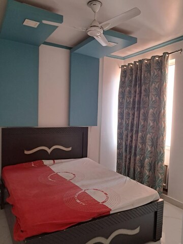 Bedroom in 4 BHK Apartment at DLF Park Place, Sector 54 – for Rent