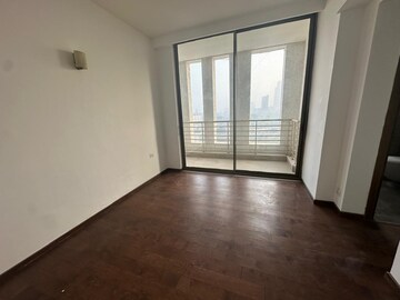 Room in 2 BHK Apartment at M3M Golf Estate, Sector 65 – for Rent