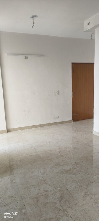 2 BHK Apartment For Rent in Upsidc Site B Greater Noida  8067828