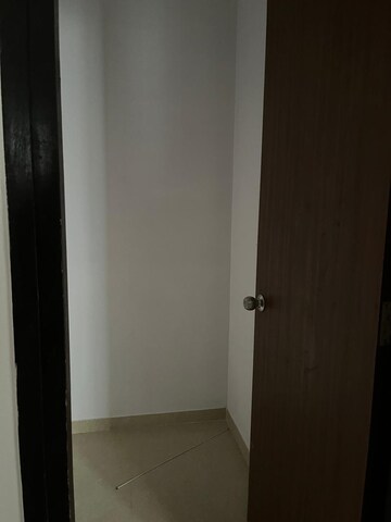 Room in 2 BHK Apartment at Lodha Palava Urbano D And E, Dombivli East – for Rent